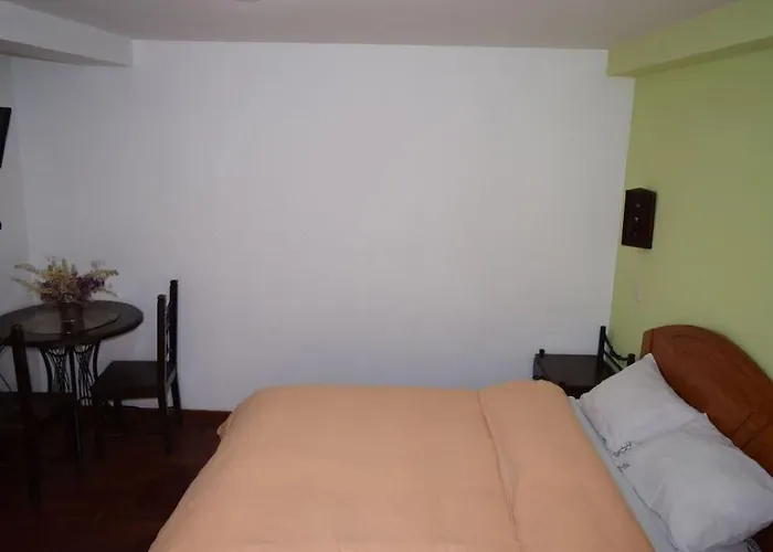 Qorichaska Guest house 2*